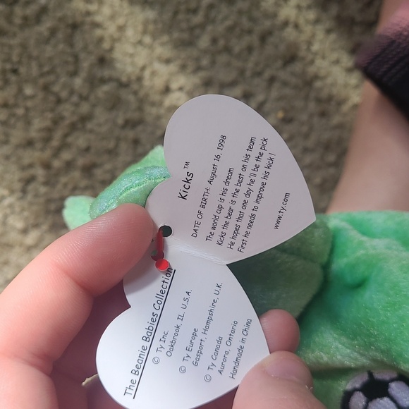 TY Beanie Baby Kicks the Bear Soccer - Picture 5 of 5